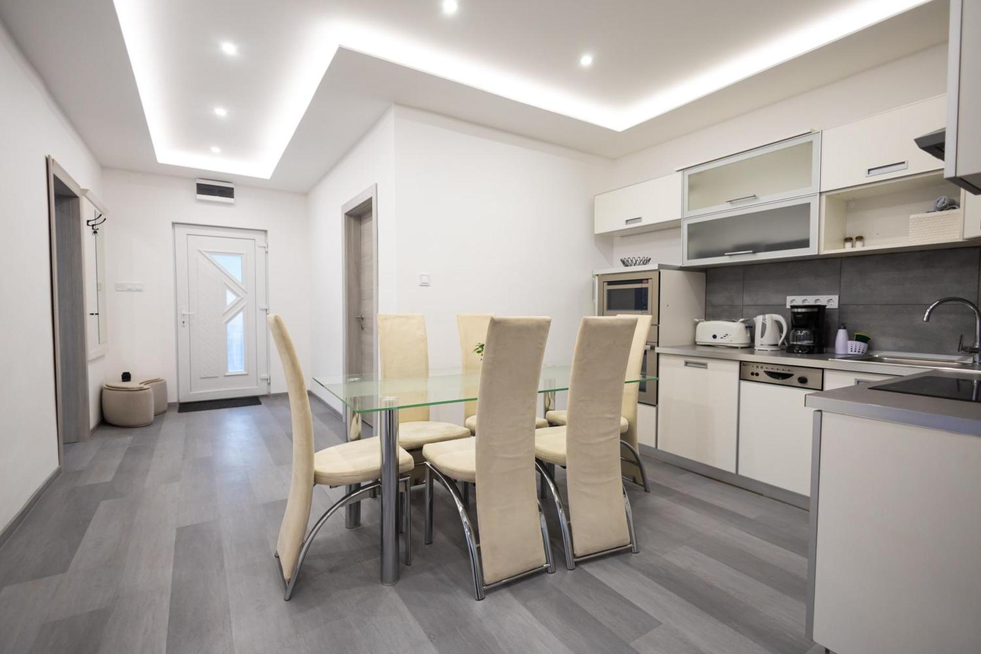 Fonix Apartman ديبريتْسين المظهر الخارجي الصورة